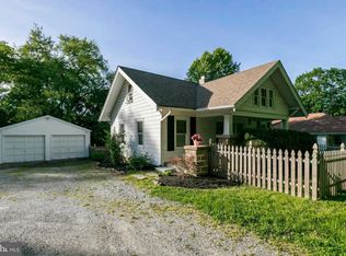 1127 W Strasburg Rd, West Chester, PA 19382