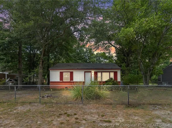 5214 Catalpa Rd, Fayetteville, NC 28304