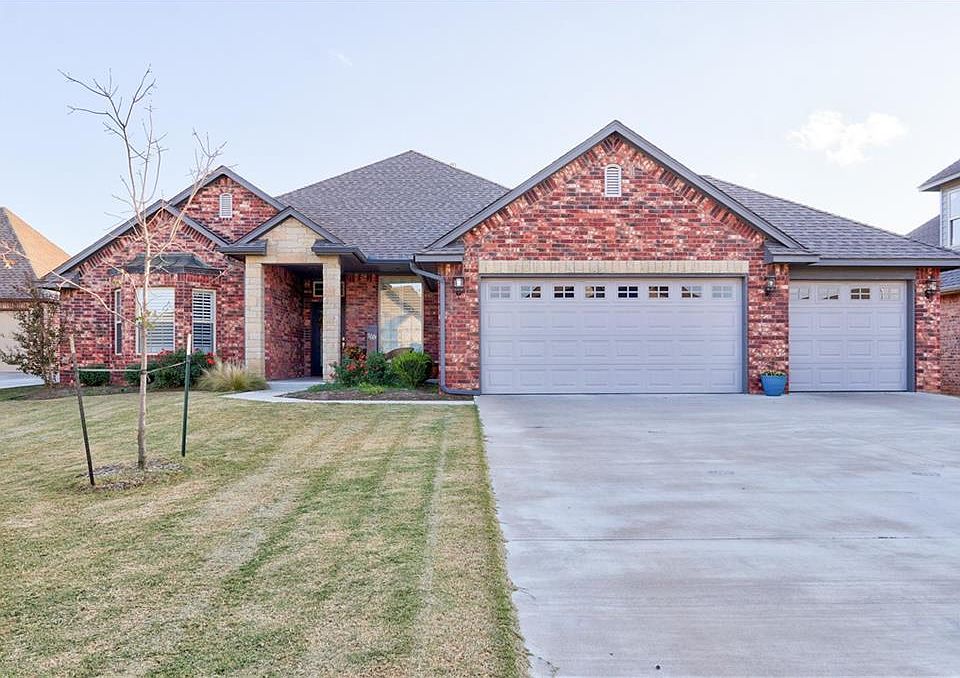 1st image of 3220 SW 135th Ct
