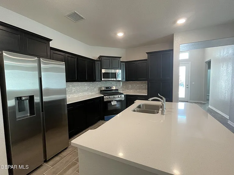 6009 Hidden Clove Ct — Photo 13
