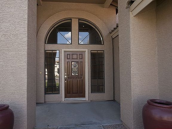 2nd image of 185 E La Vieve Ln