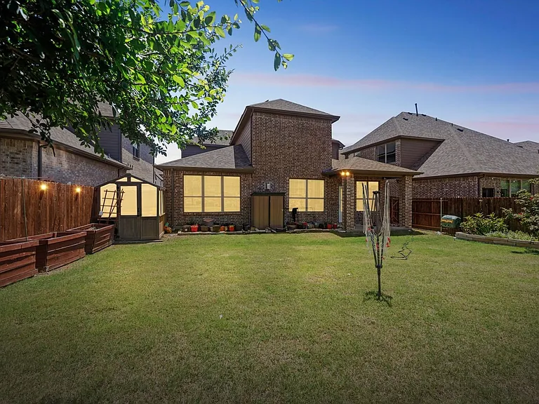6200 Marigold Dr — Photo 20