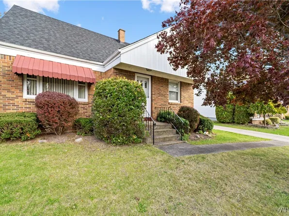 84 McNaughton Ave, Cheektowaga, NY 14225