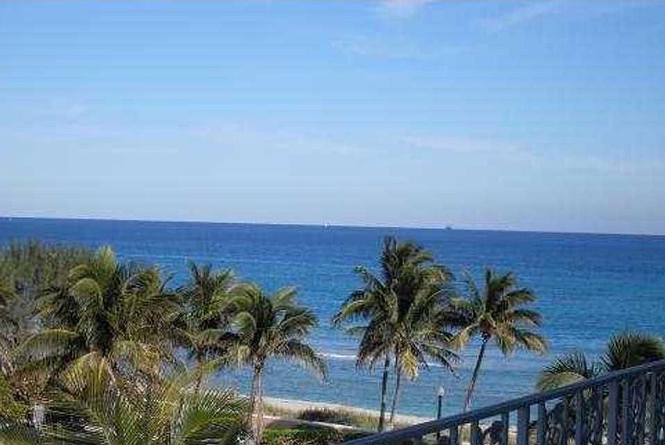 2nd image of 100 Royal Palm Way APT 5D