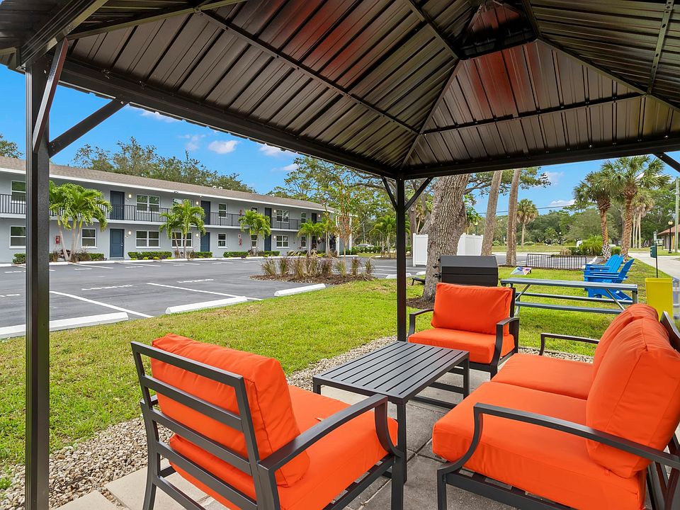 Gazebo with Cozy Seating