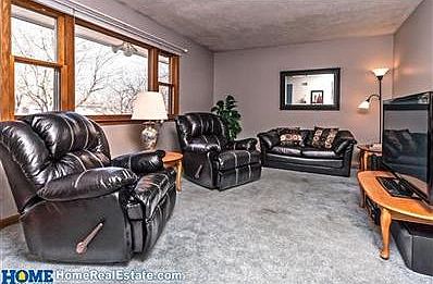 3rd image of 5319 Prescott Ave