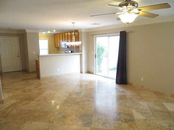 3rd image of 119 Gilliflower Ave