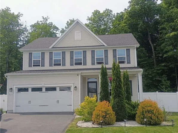 8597 Cobalt Dr, Cicero, NY 13039