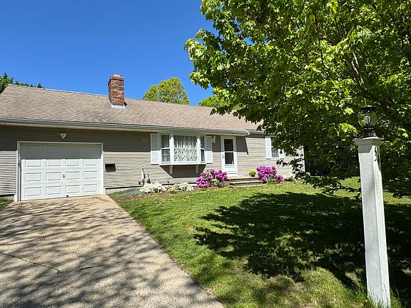 2nd image of 34 Marlin Drive