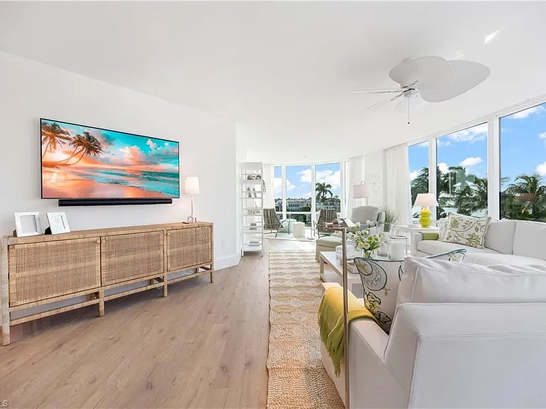 3971 Gulf Shore Blvd N #401 — Photo 10