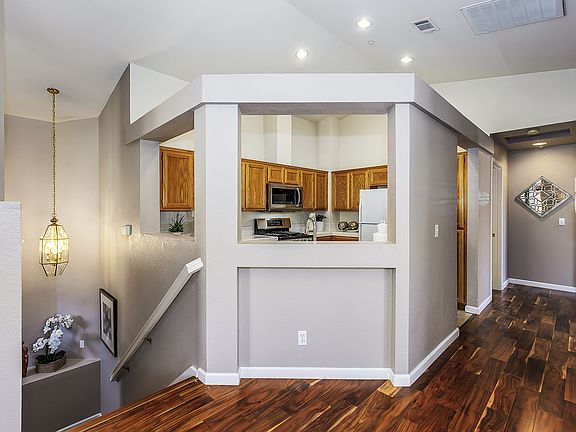 5th image of 7395 Dalmally Ln
