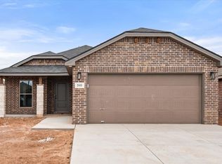 2411 Aberdeen Ave, Wolfforth, TX 79382