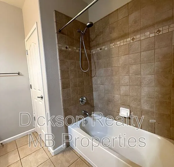 475 Dartmoor Ct — Photo 14