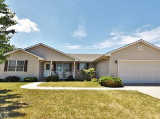 802 Platt Way, Hudson, IL 61748