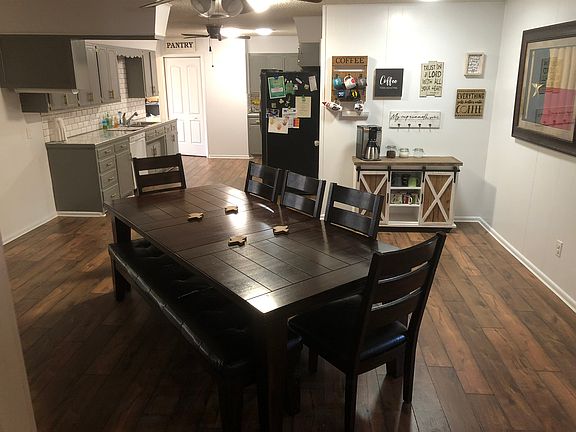 3rd image of 2903 Byron Ave