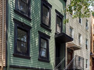 59 Devoe St, Brooklyn, NY 11211