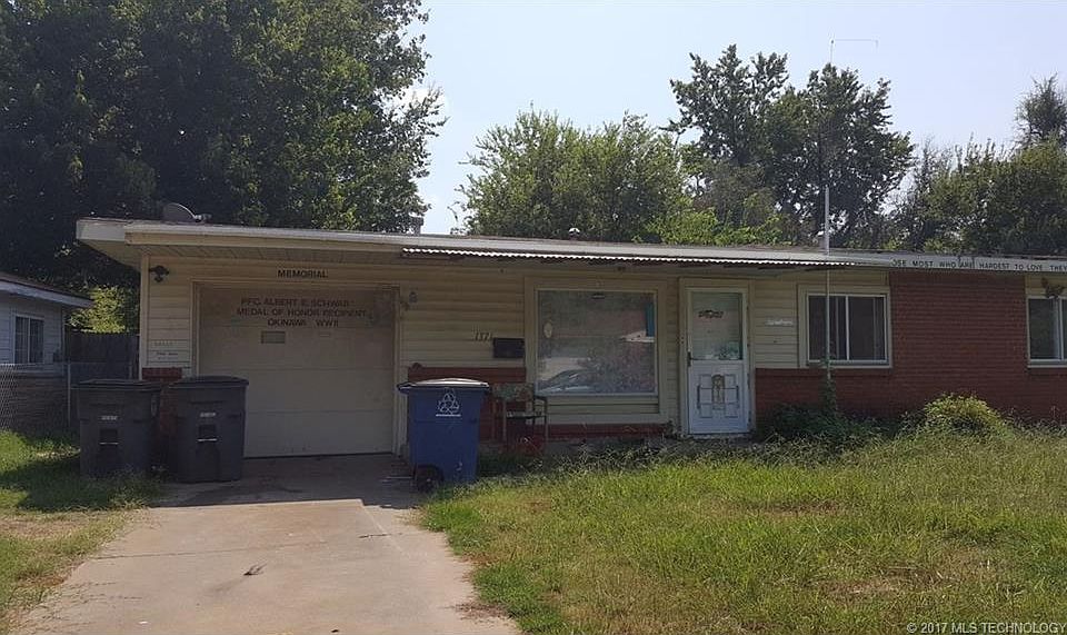 1st image of 1371 N 76th Ave E