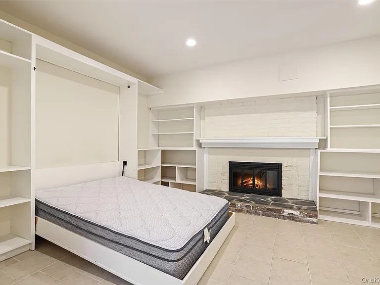 19 Skyview Dr — Photo 14