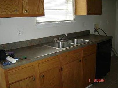 5th image of 2636-38 Helena Ave