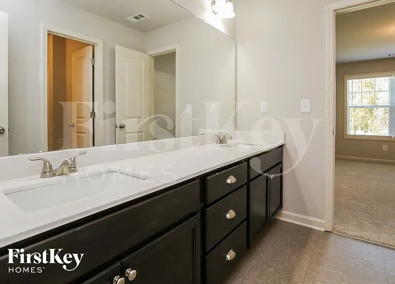 4009 Windsor Trl — Photo 14