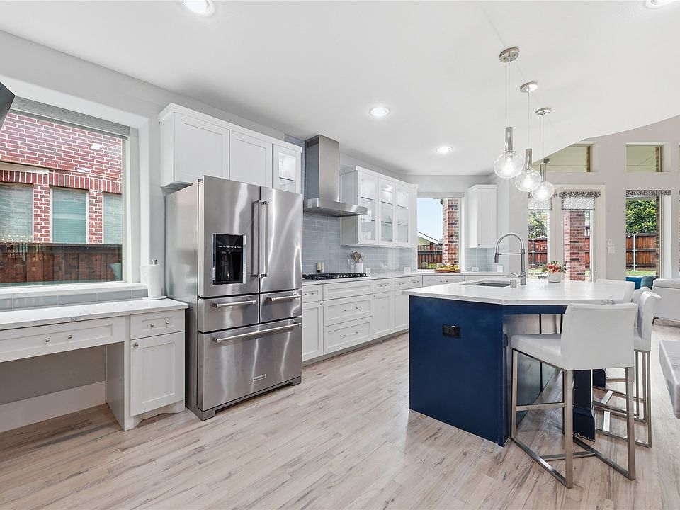 1st image of 2098 Hidalgo Ln