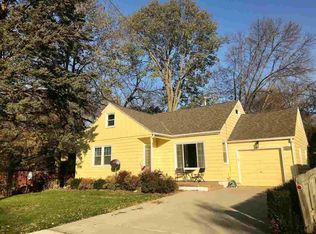 1610 Belle Ave, Cedar Falls, IA 50613