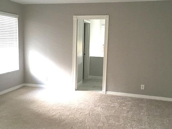 Very Large master bedroom (ocean themed with grey/blue desig