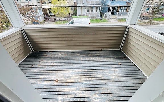 4th image of 30 Morris St Floor 2