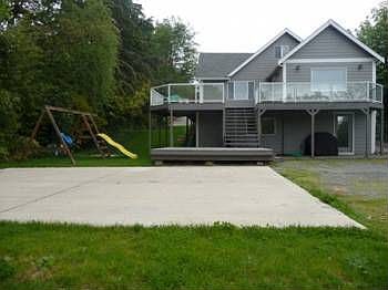 2nd image of 2116 Sunset Dr W