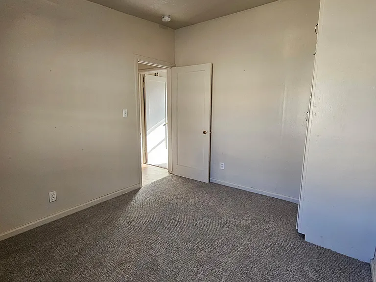 460 N 3 W #1 — Photo 9