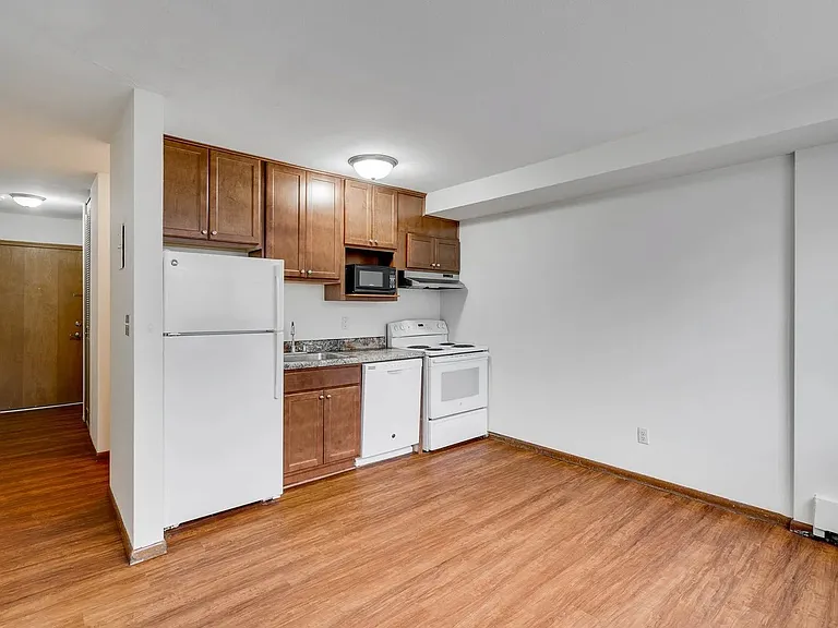 Welcome to Central Lakes of Uptown, where modern design meets comfort. Enjoy spacious layouts, contemporary finishes, and easy access to local amenities. Elevate your lifestyle todayschedule a visit and make this your new home!