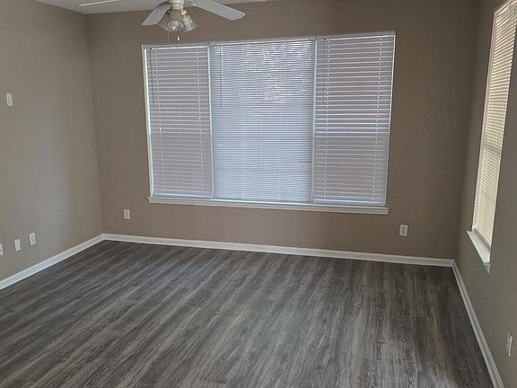 5th image of 2481 Brianna Dr