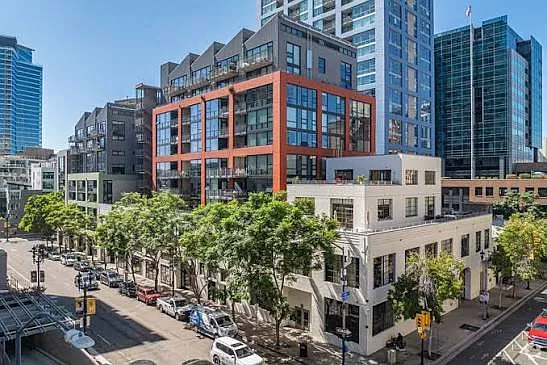 1 bed, 603 sqft, $2,450 — Photo 3