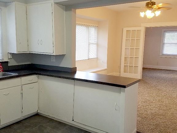 5th image of 1519 North Ave