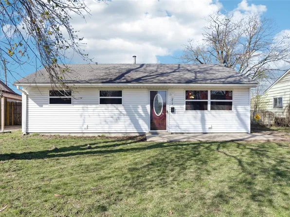 217 Bonds Ave, East Alton, IL 62024