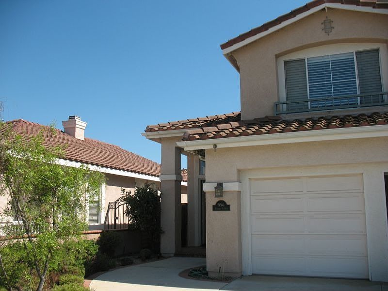 1st image of 554 Avenida Valencia