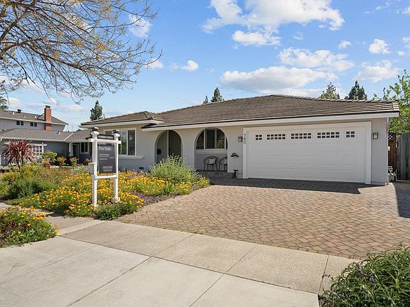4th image of 760 Dubanski Dr