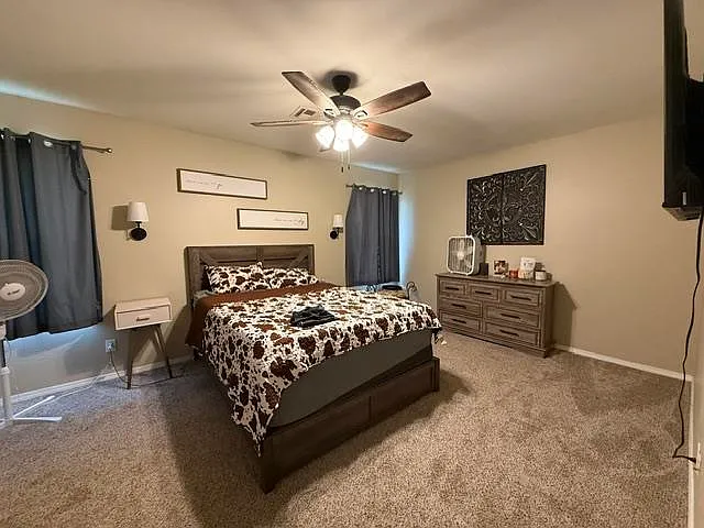 3215 Highland Dr — Photo 6