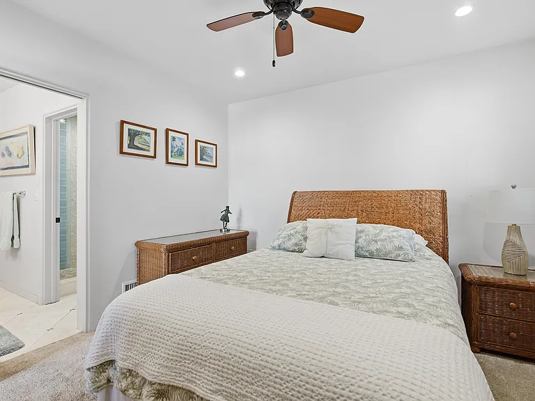 1320 Glorietta Blvd — Photo 32