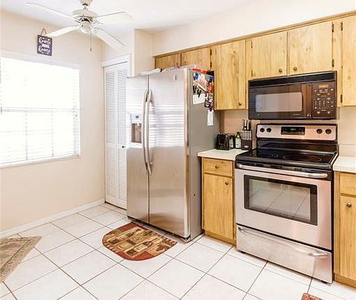 5th image of 803 Brimfield Ct