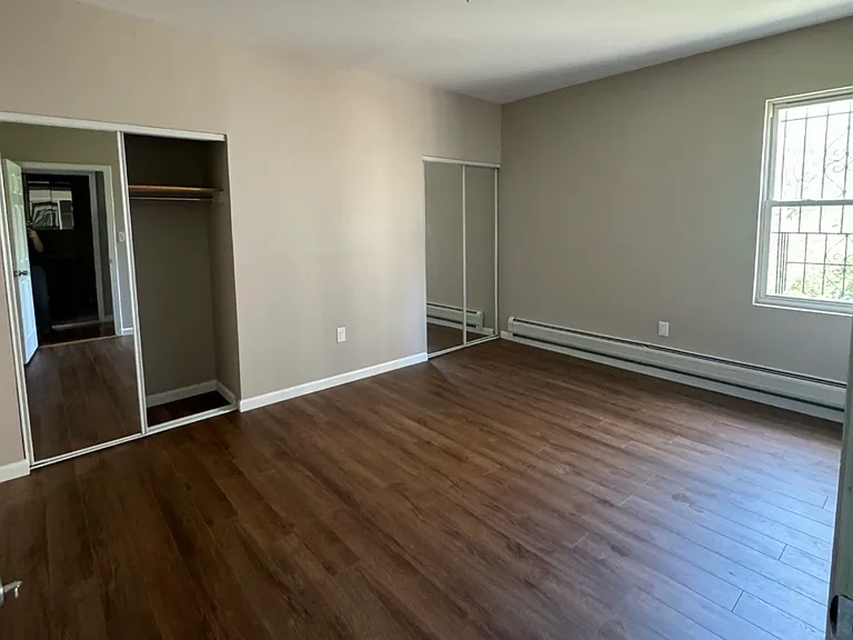 235-237 Barrow St #2 — Photo 3