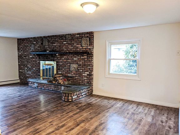 4th image of 80 Split Cedar Dr