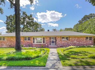 20 Sun Valley Rd, Little Rock, AR 72205