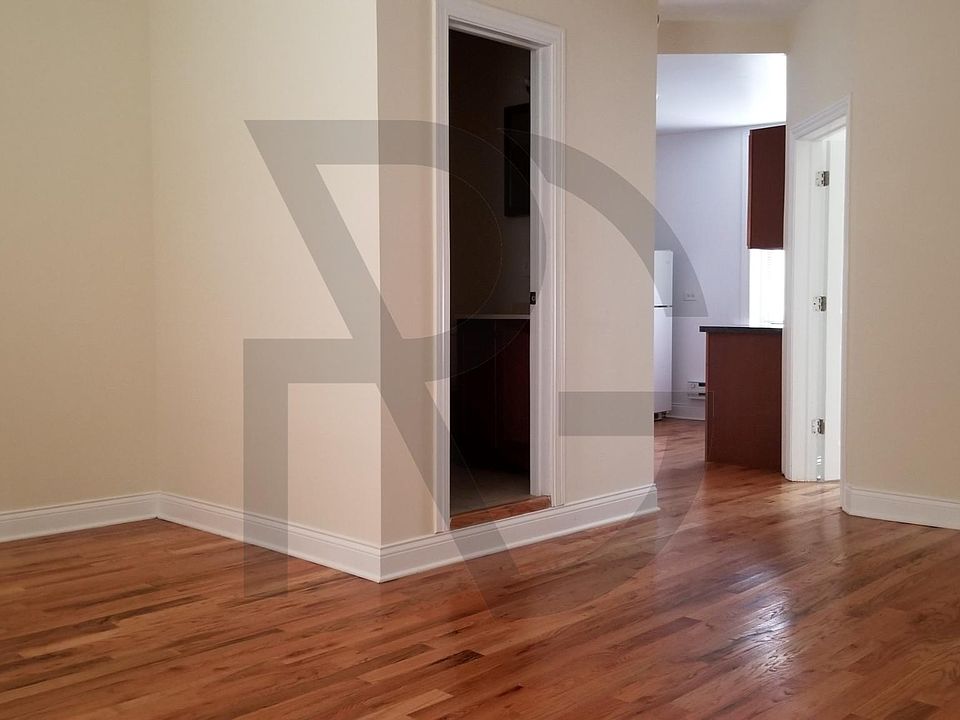 1st image of 428 W Belden Ave #A10
