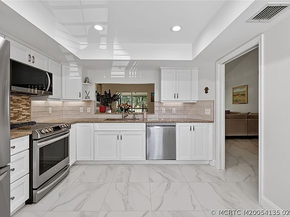 4th image of 6433 SE Brandywine Ct APT 219