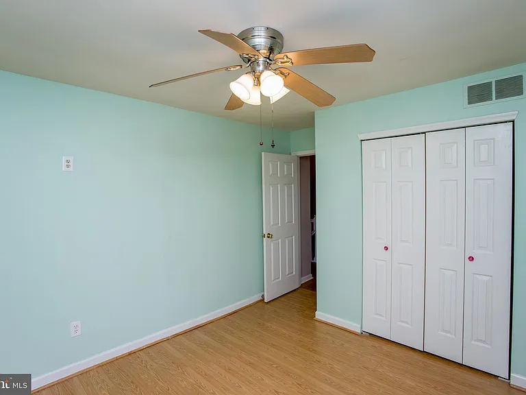 1529 Margaret Ct — Photo 49