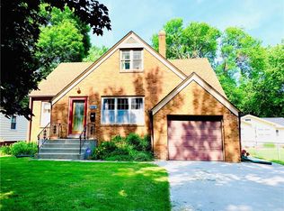 2720 45th St, Des Moines, IA 50310