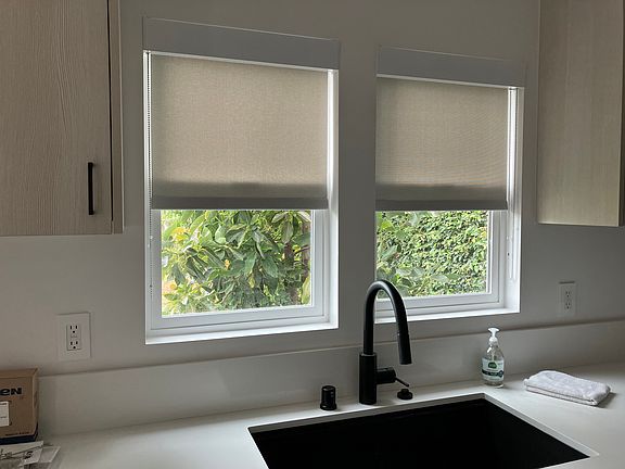 4th image of 3522 McLaughlin Ave
