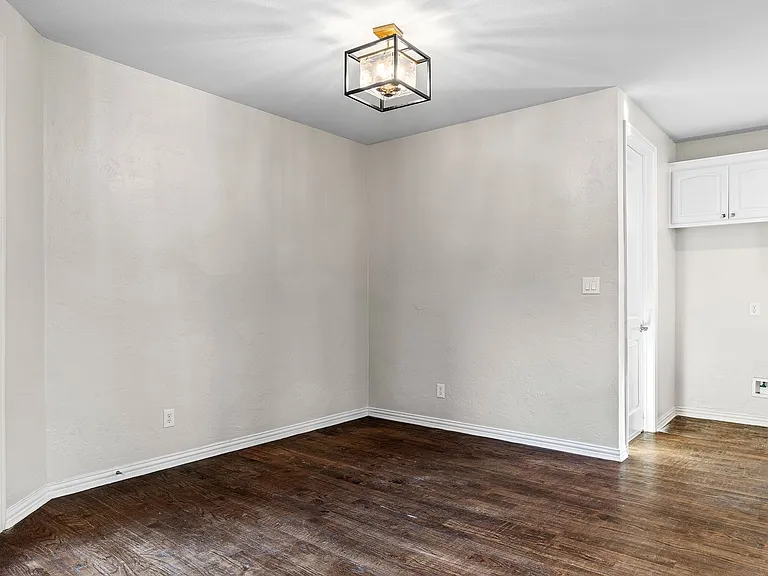 4542 Carraway Dr — Photo 13