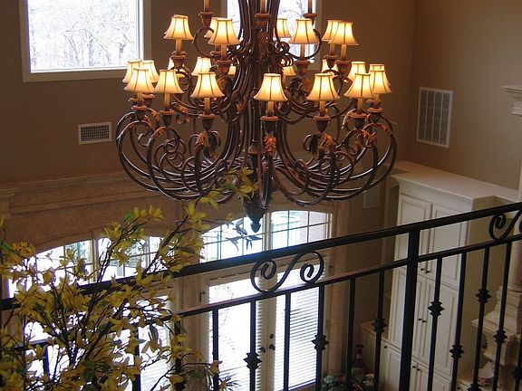 4th image of 5 Brittney Dr